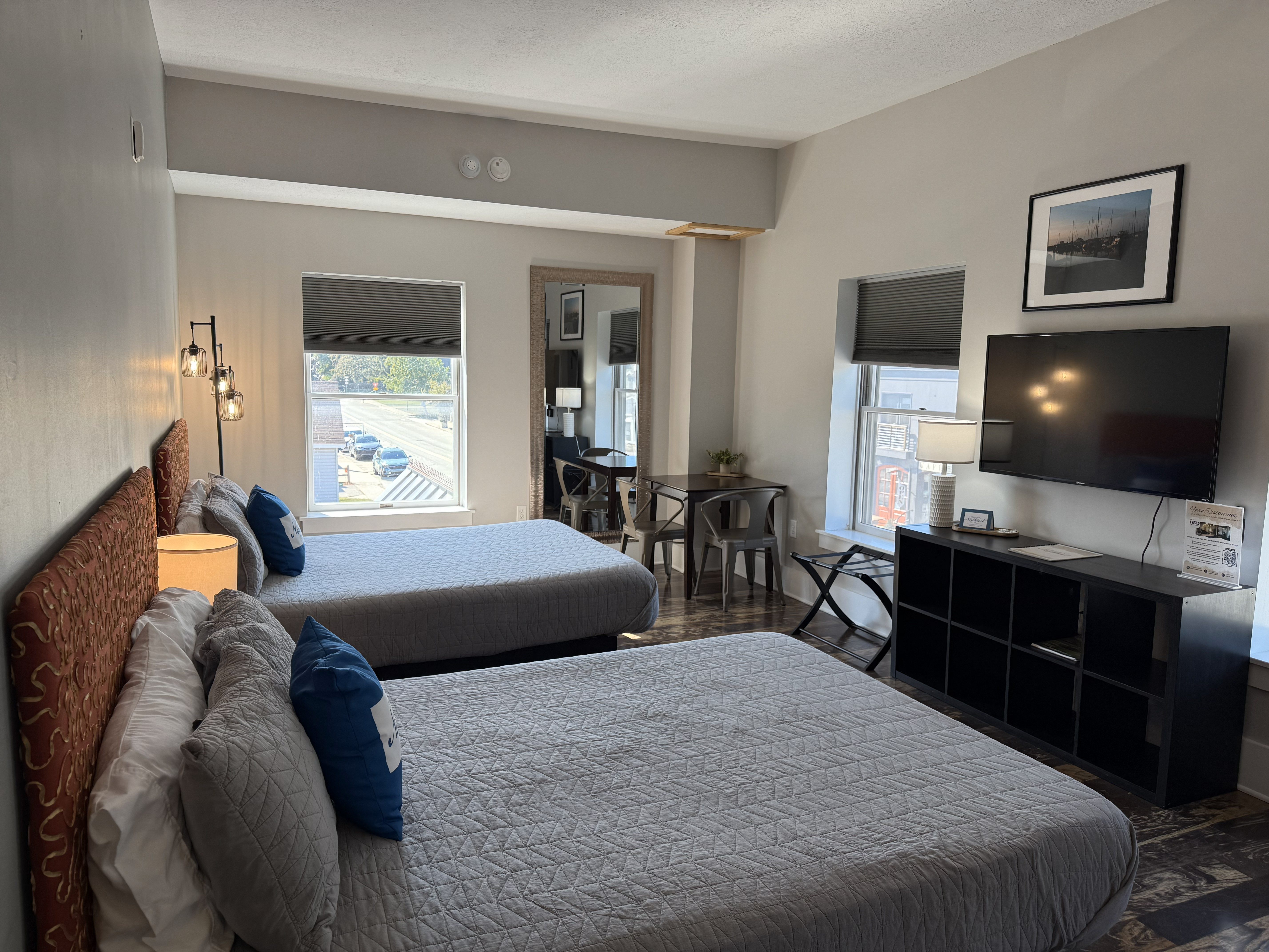 Room 9 &ndash; Photo 1